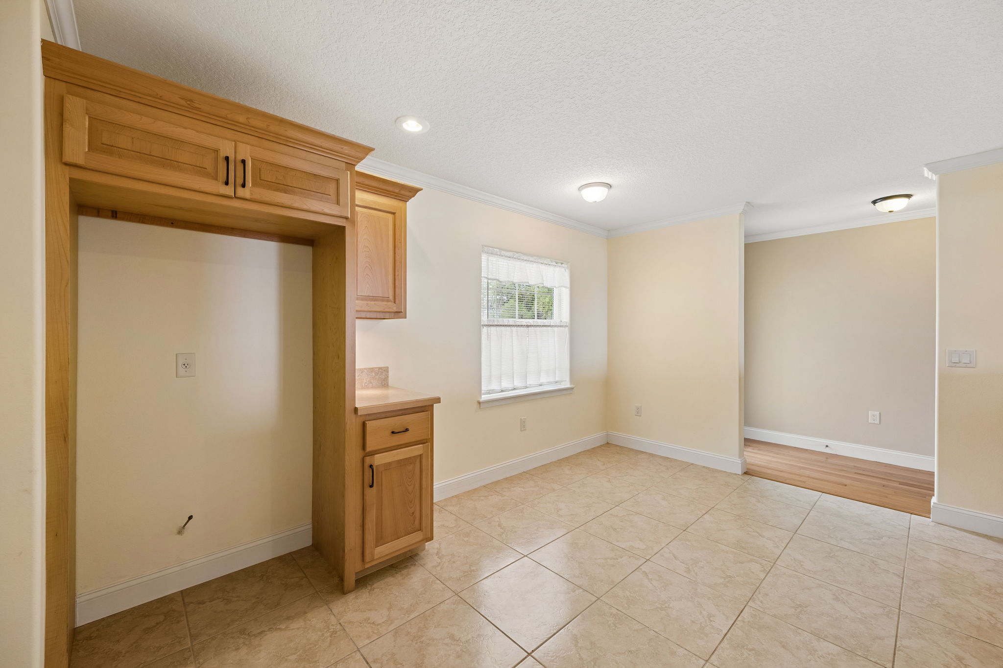 Kitchen/Breakfast Area