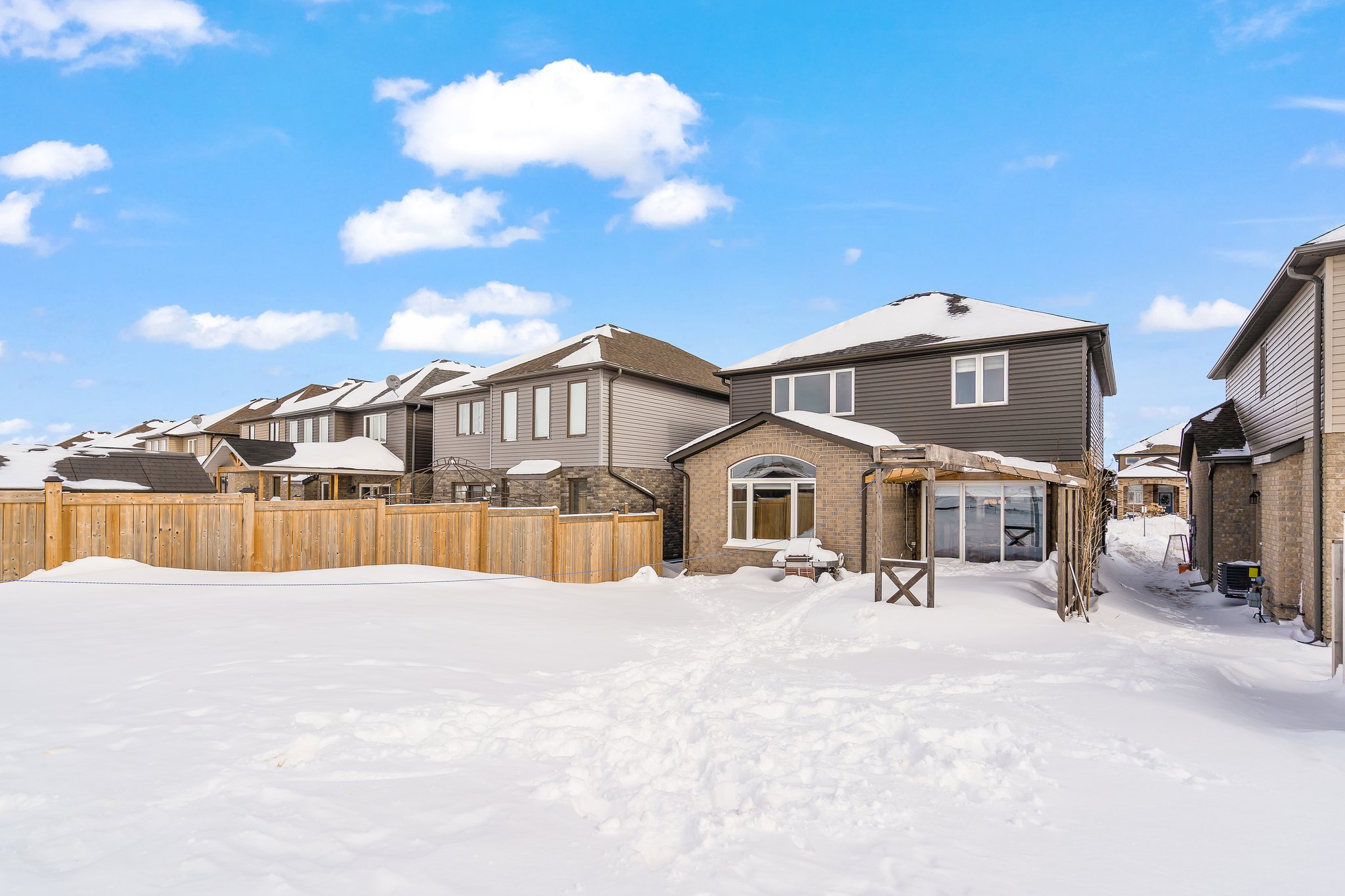 102 Taylor Dr, Grand Valley, ON L9W 6P1, CA Photo 45