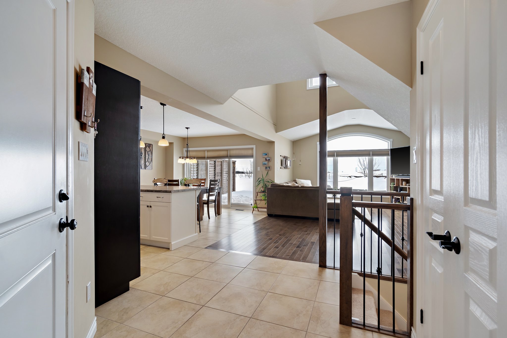 102 Taylor Dr, Grand Valley, ON L9W 6P1, CA Photo 5
