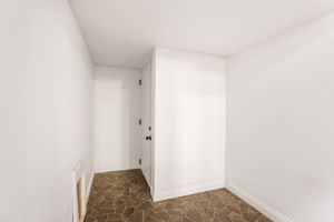  Photo 34
