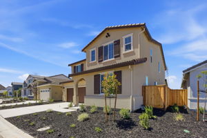 002_F8_1020 Bluebell Cir