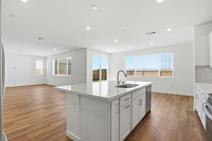 011_F8_1020 Bluebell Cir