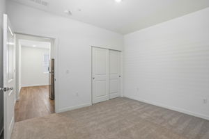 019_F8_1020 Bluebell Cir