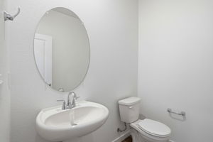 038_F8_1020 Bluebell Cir