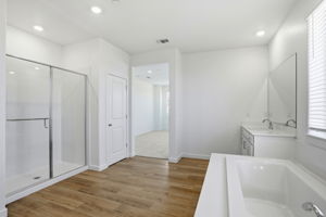 044_F8_1020 Bluebell Cir