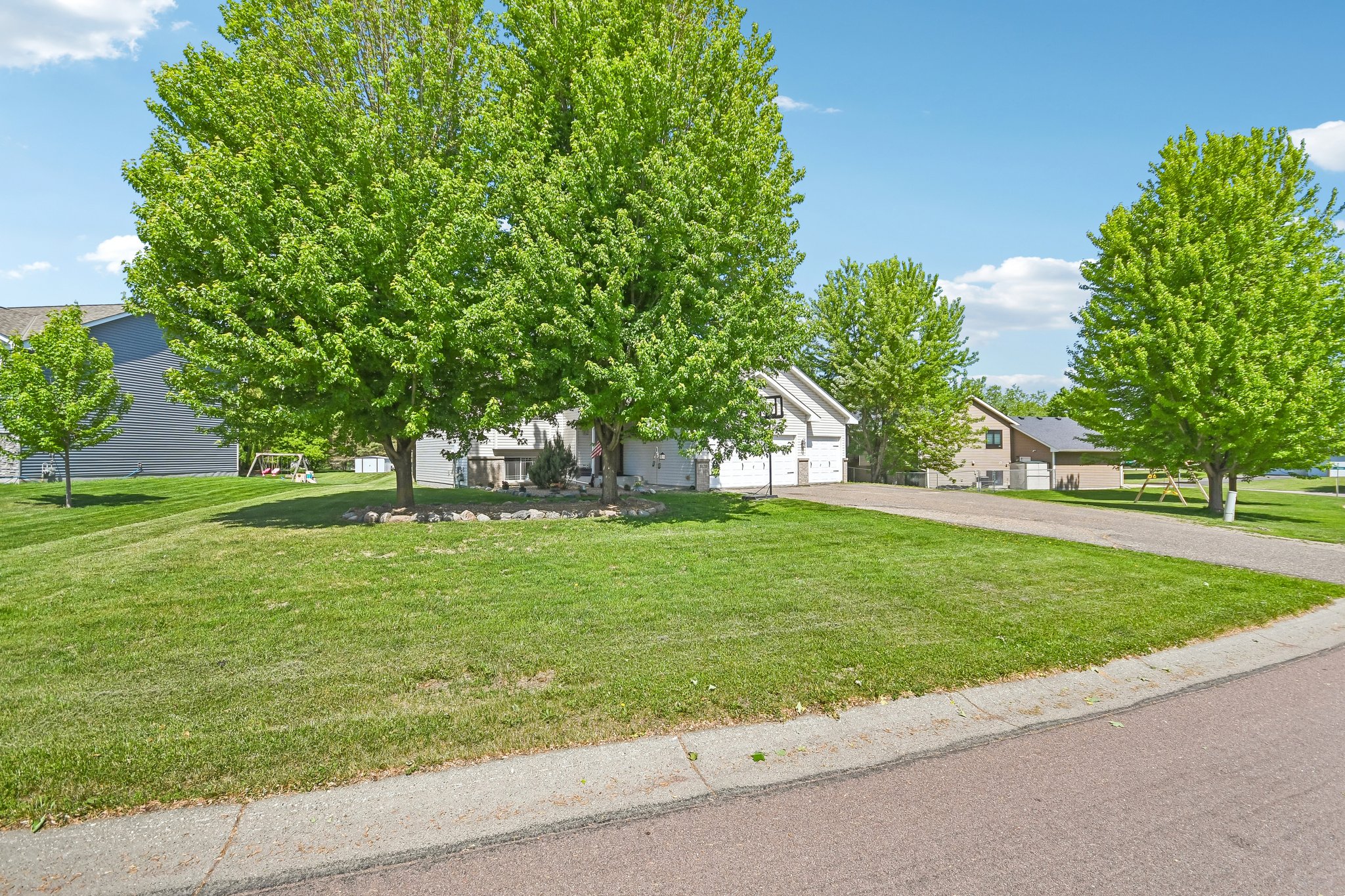 1020 Bluestem Ln-S2905-003.jpg
