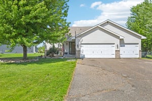 1020 Bluestem Ln-S2905-004.jpg