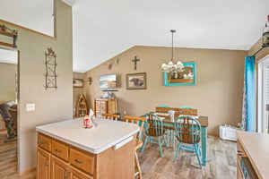 1020 Bluestem Ln-S2905-015.jpg