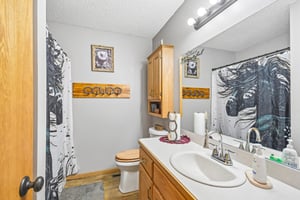 1020 Bluestem Ln-S2905-032.jpg