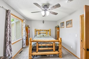 1020 Bluestem Ln-S2905-037.jpg