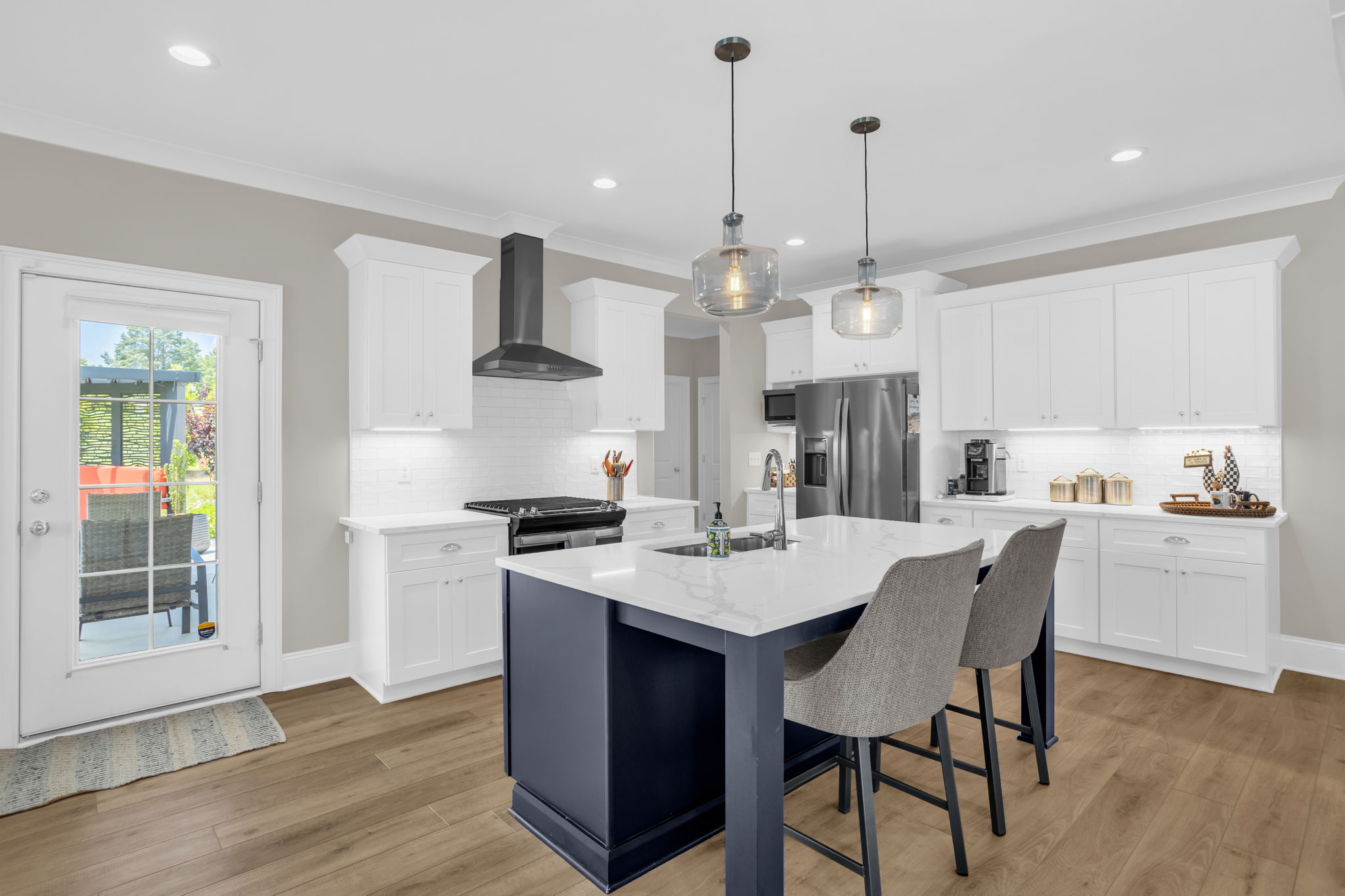 1020 Comnpass Rose Ct-14