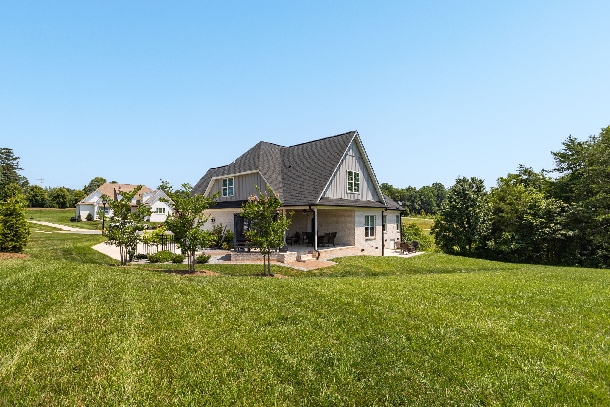 1020 Comnpass Rose Ct-37