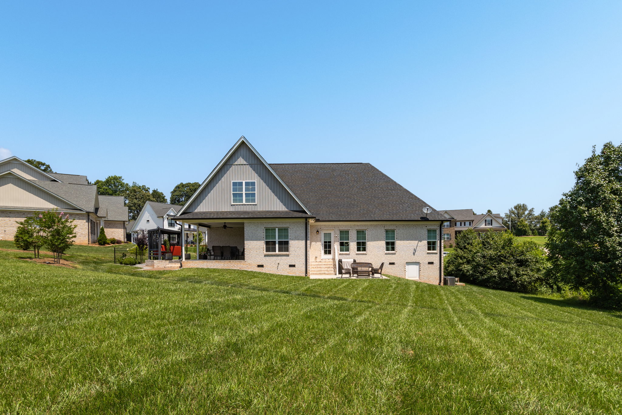 1020 Comnpass Rose Ct-38