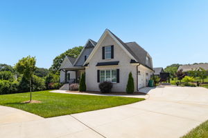 1020 Comnpass Rose Ct-3