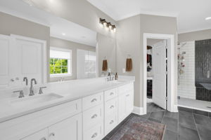 1020 Comnpass Rose Ct-24