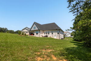 1020 Comnpass Rose Ct-39