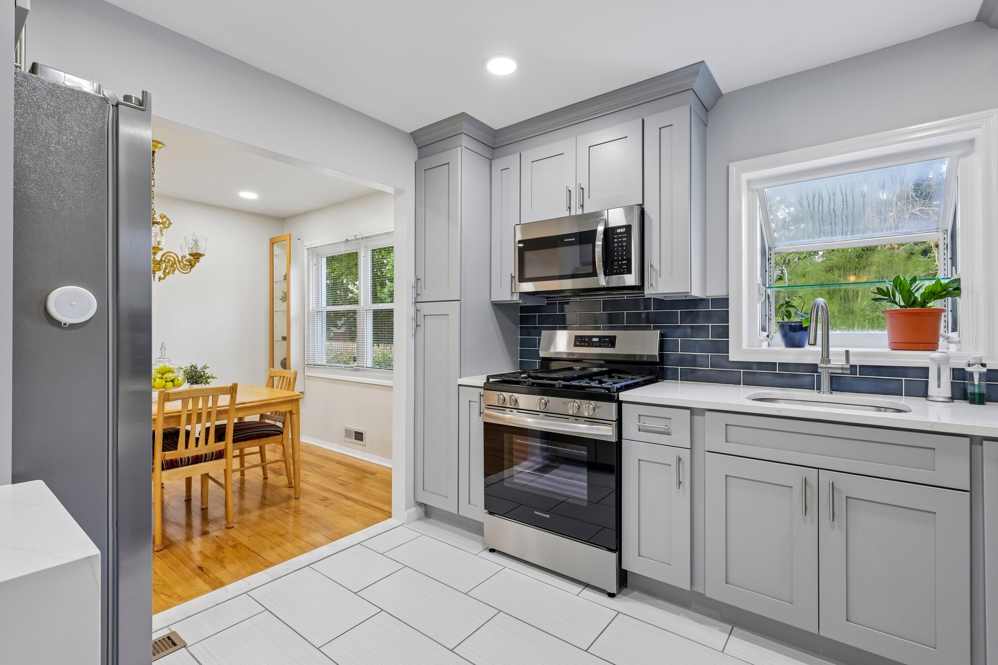 Madison Ave-S2508-013.jpg