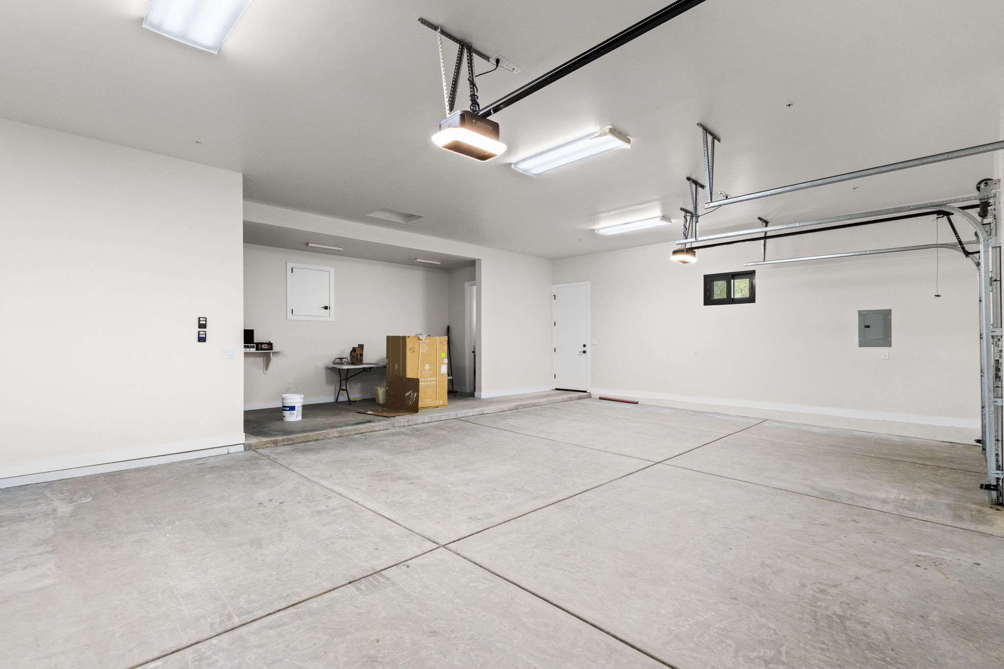  Photo 41