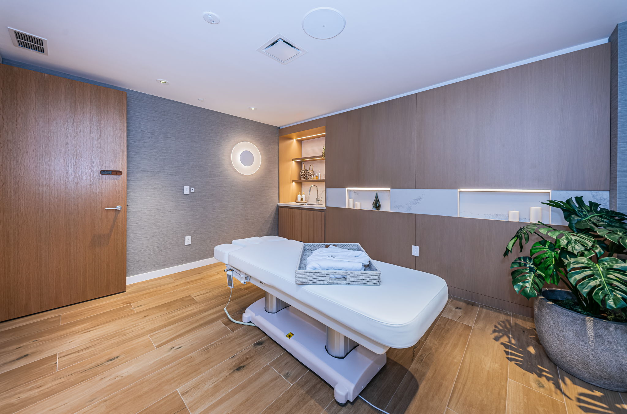 Spa Massage Room2