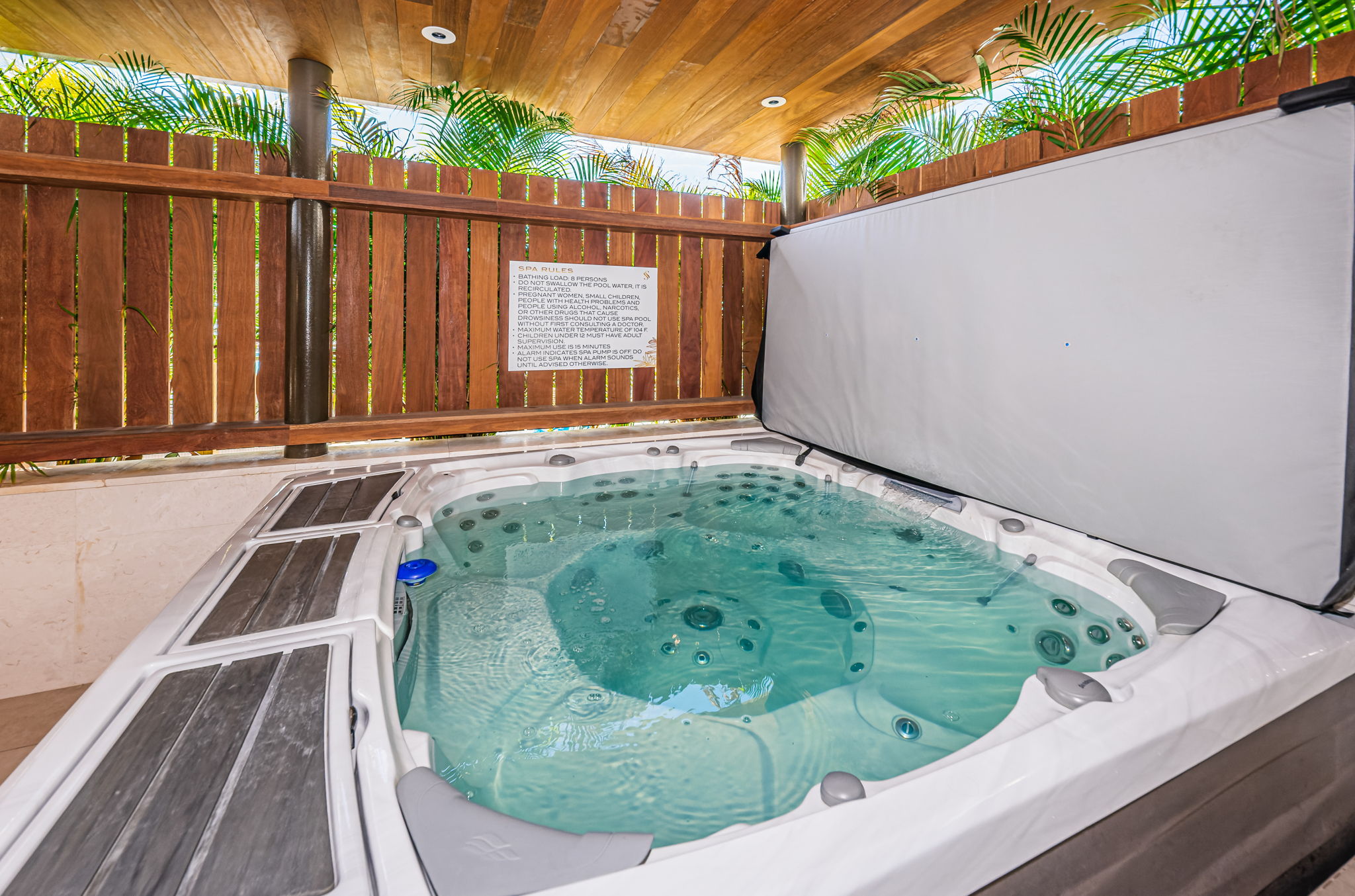 Spa Private Jacuzzi and Shower3