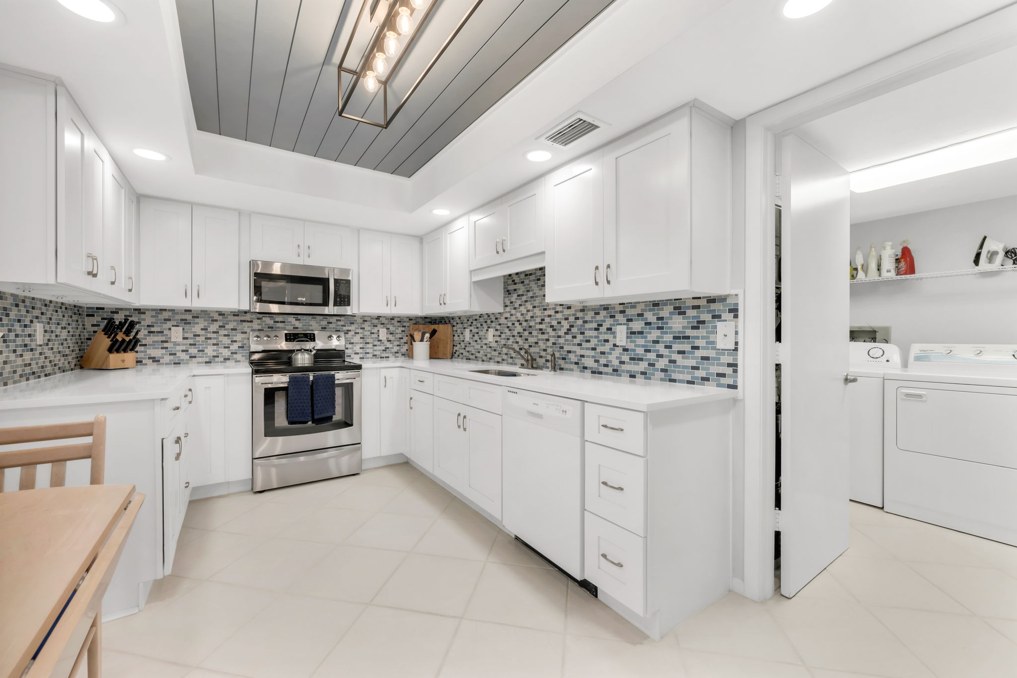 Kitchen - Laundry