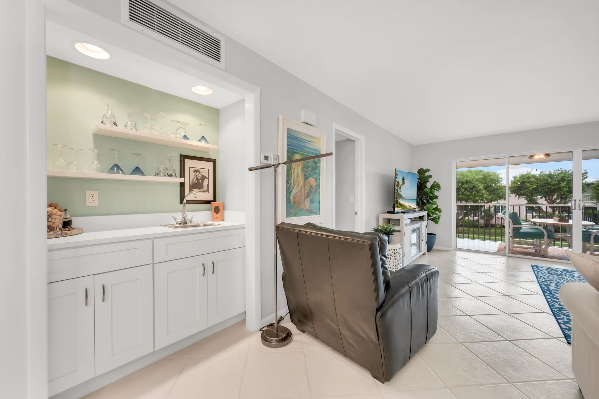 Wet Bar - Living