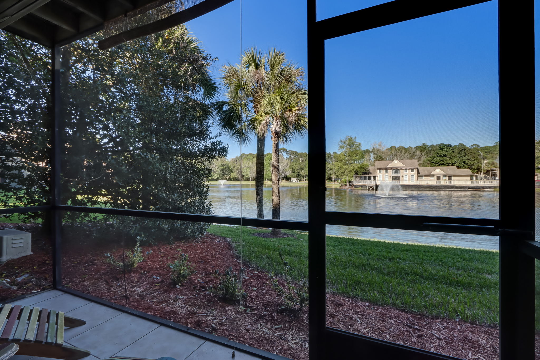 Screened-in Porch