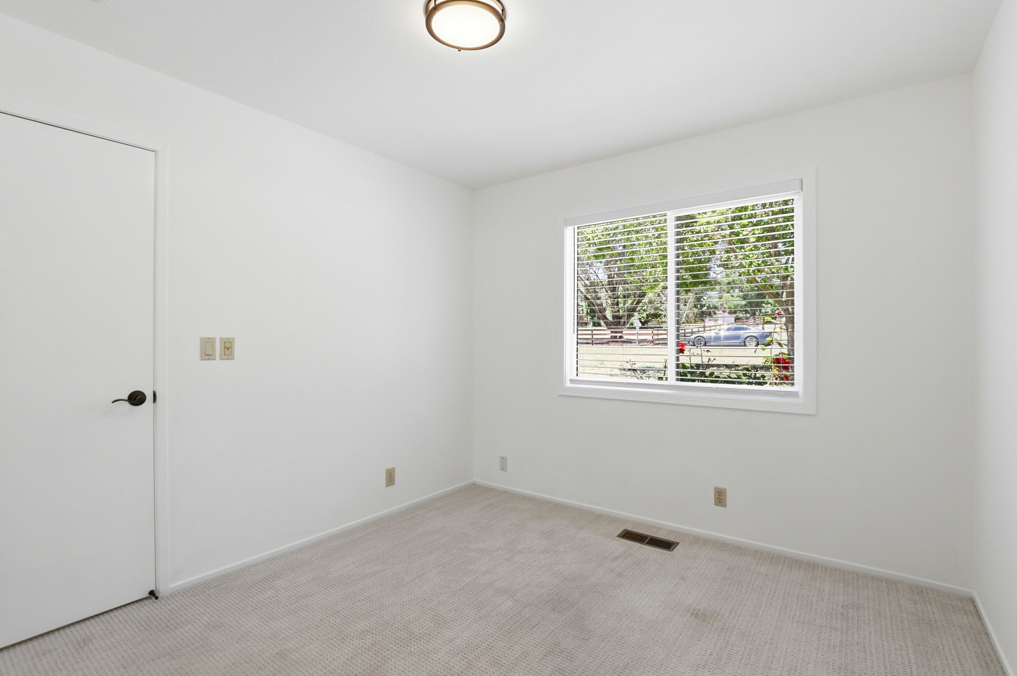 022_F8_10200 Parrish View Dr