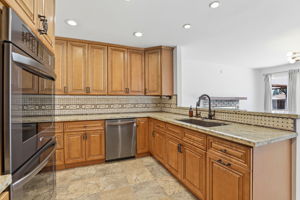 012_F8_10200 Parrish View Dr