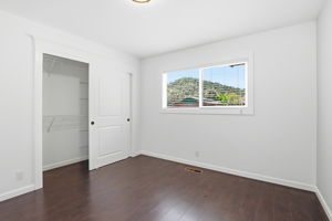 016_F8_10200 Parrish View Dr
