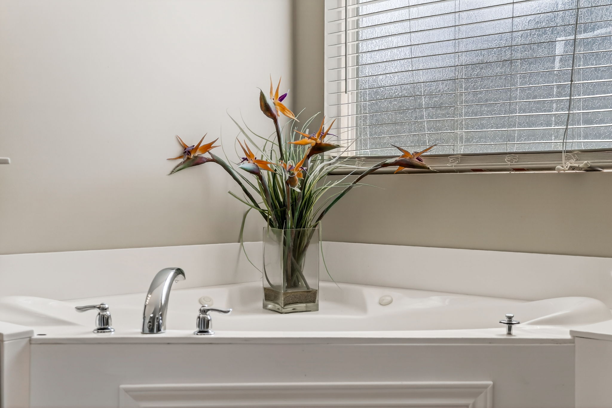 10201 N Willow Ave-31