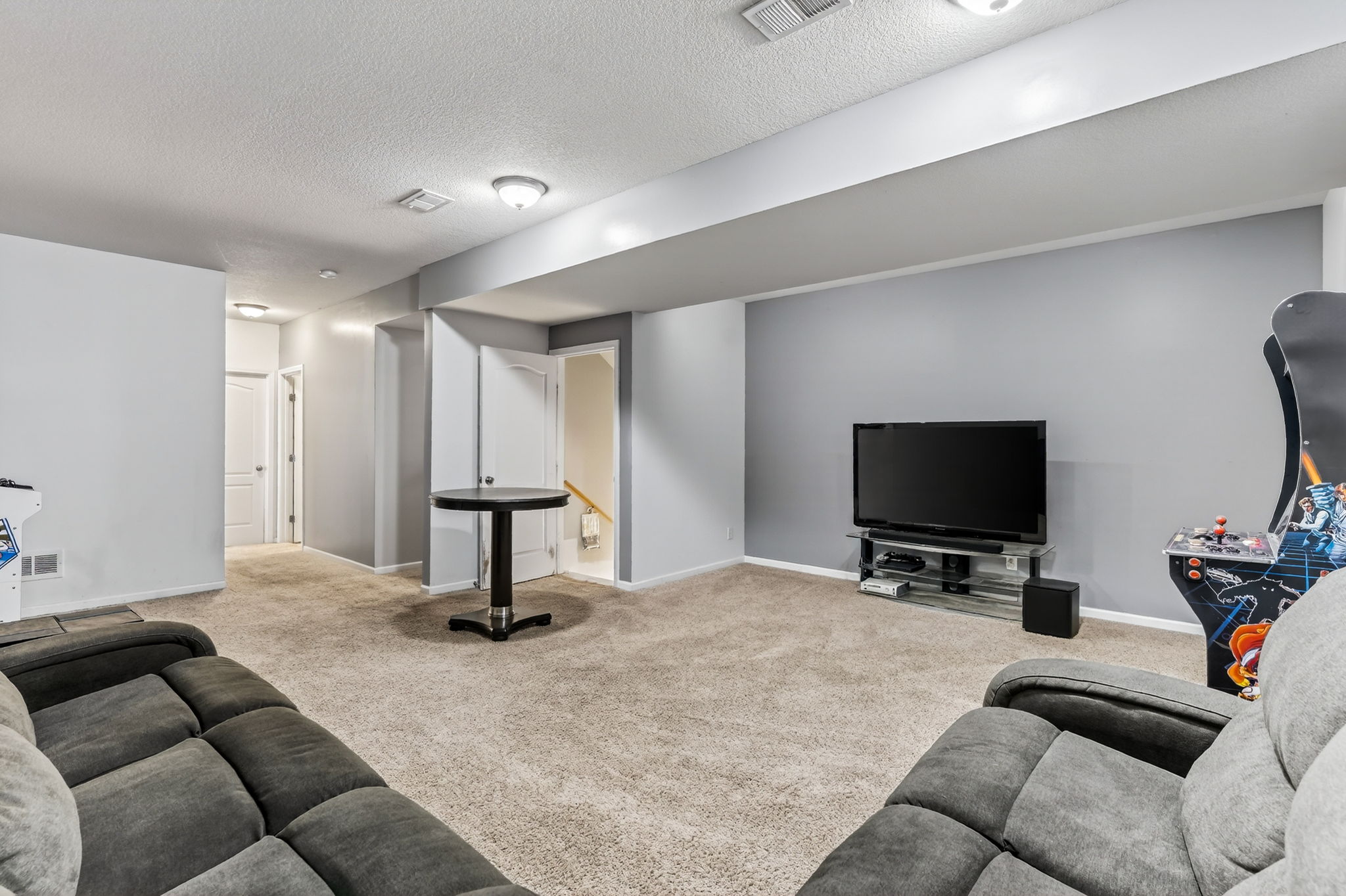 10201 N Willow Ave-34