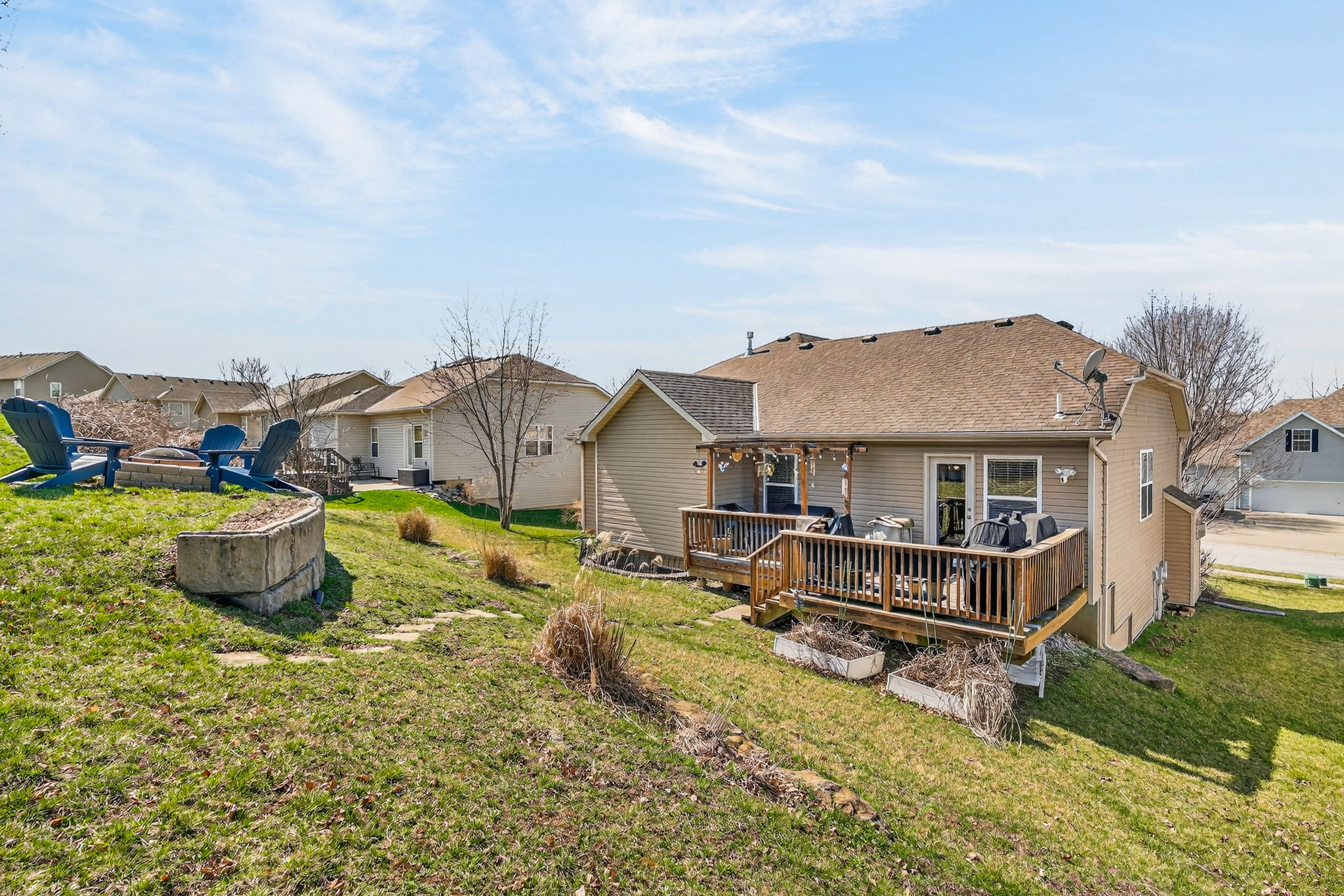 10201 N Willow Ave-43