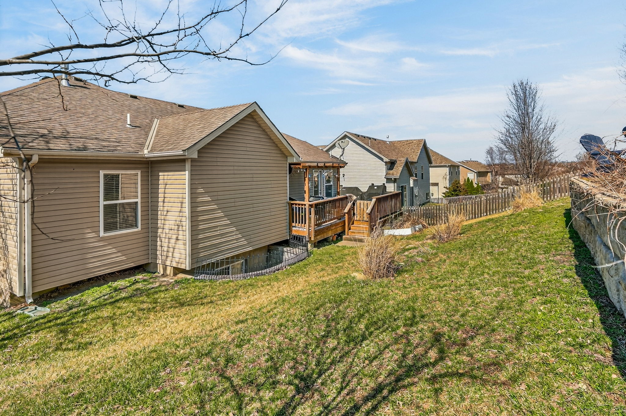 10201 N Willow Ave-45