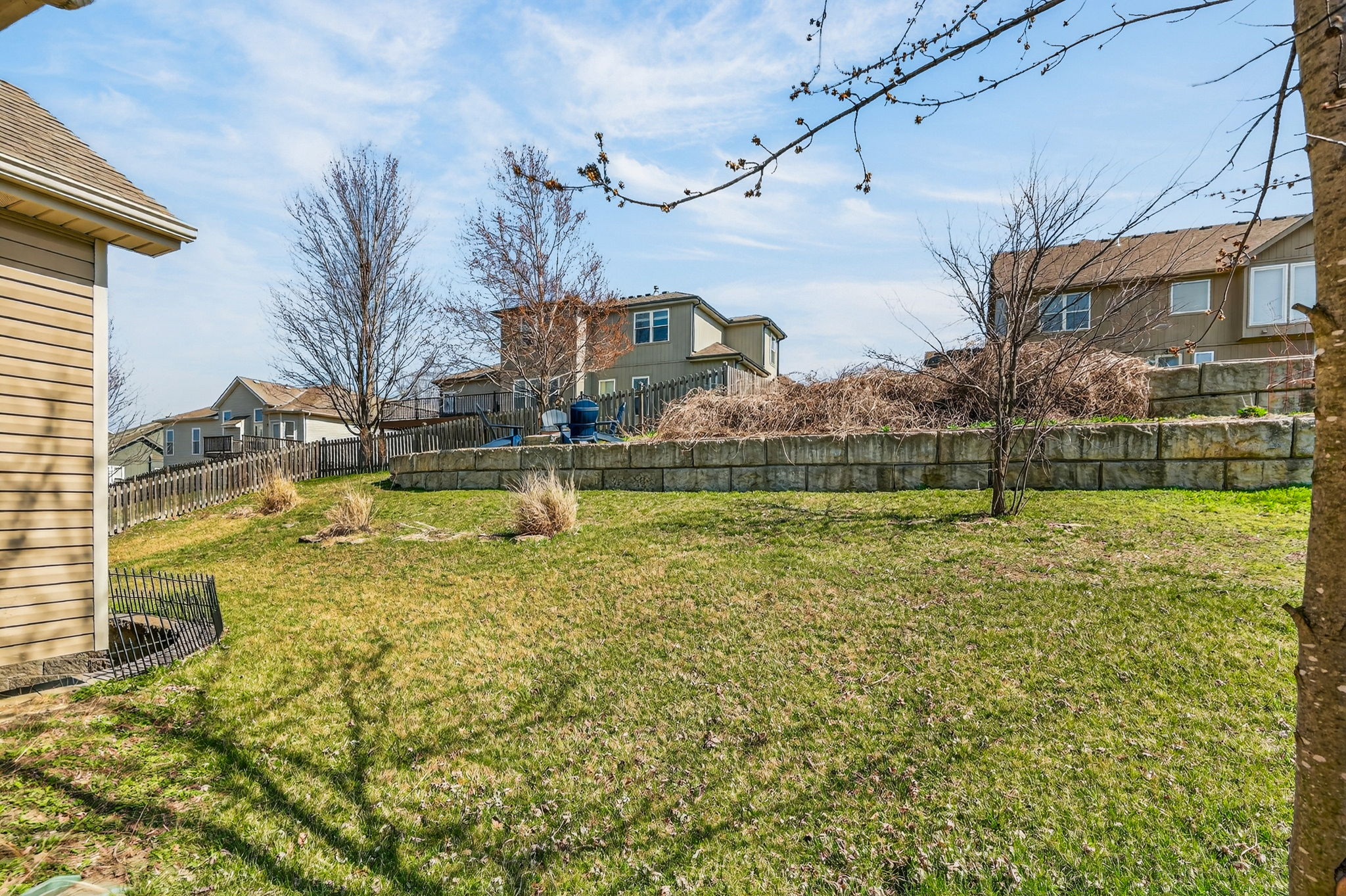 10201 N Willow Ave-46