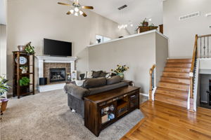 10201 N Willow Ave-10