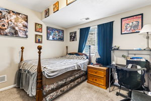 10201 N Willow Ave-37