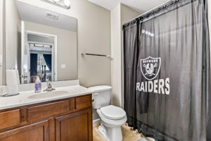 10201 N Willow Ave-39