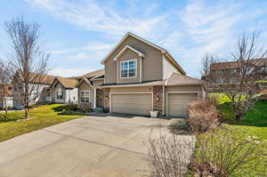 10201 N Willow Ave-2