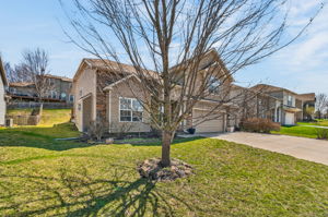 10201 N Willow Ave-3