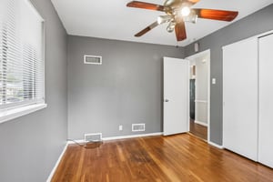 Gourock Dr-S2407-016.jpg