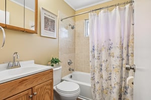 Gourock Dr-S2407-018.jpg