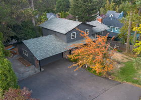  Photo 0