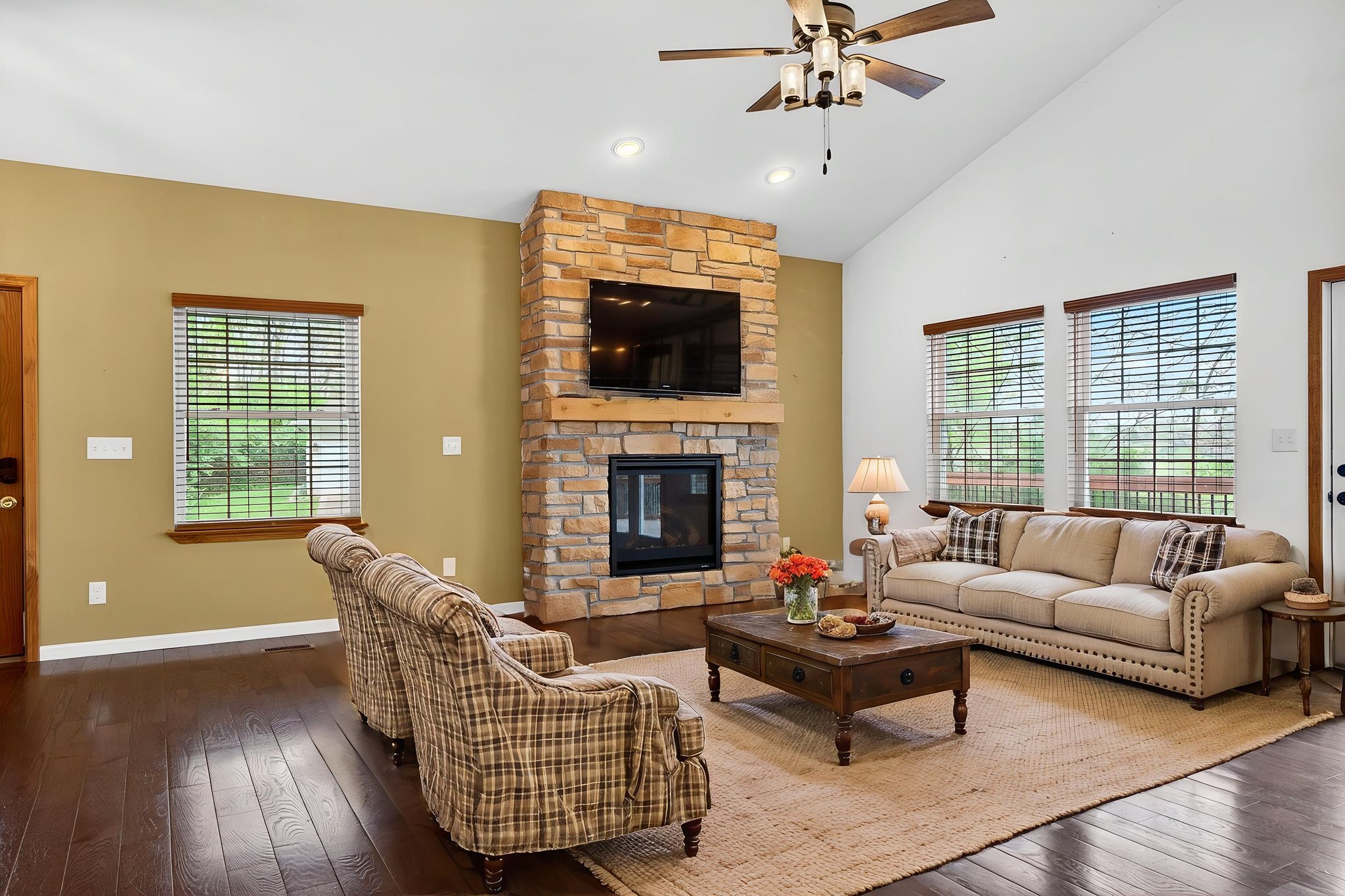 LUND3972 virtually staged.jpeg