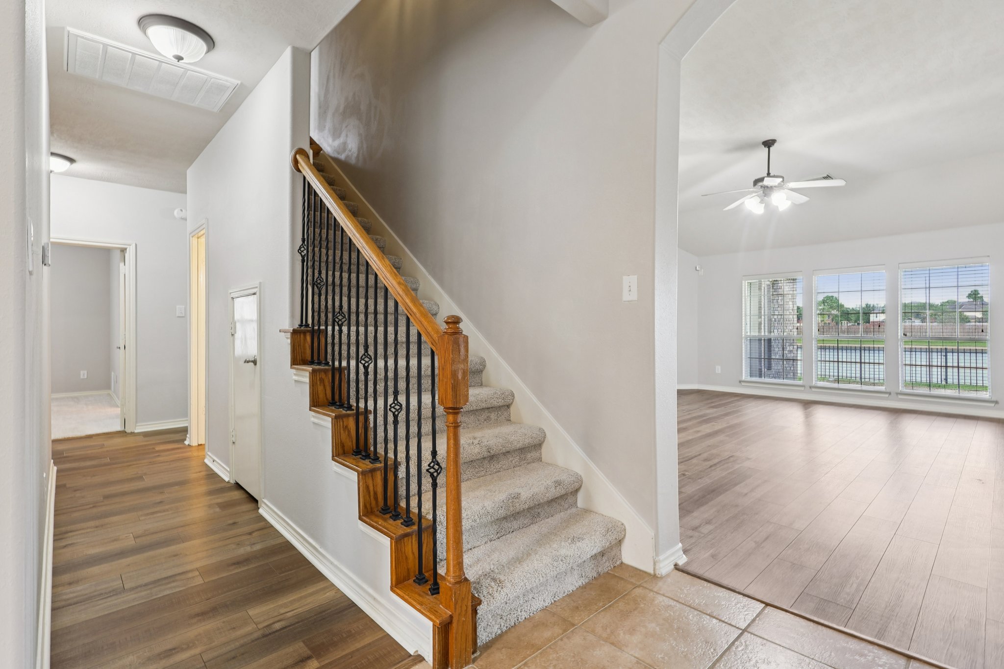 Pine Flats Dr-S2409-009.jpg