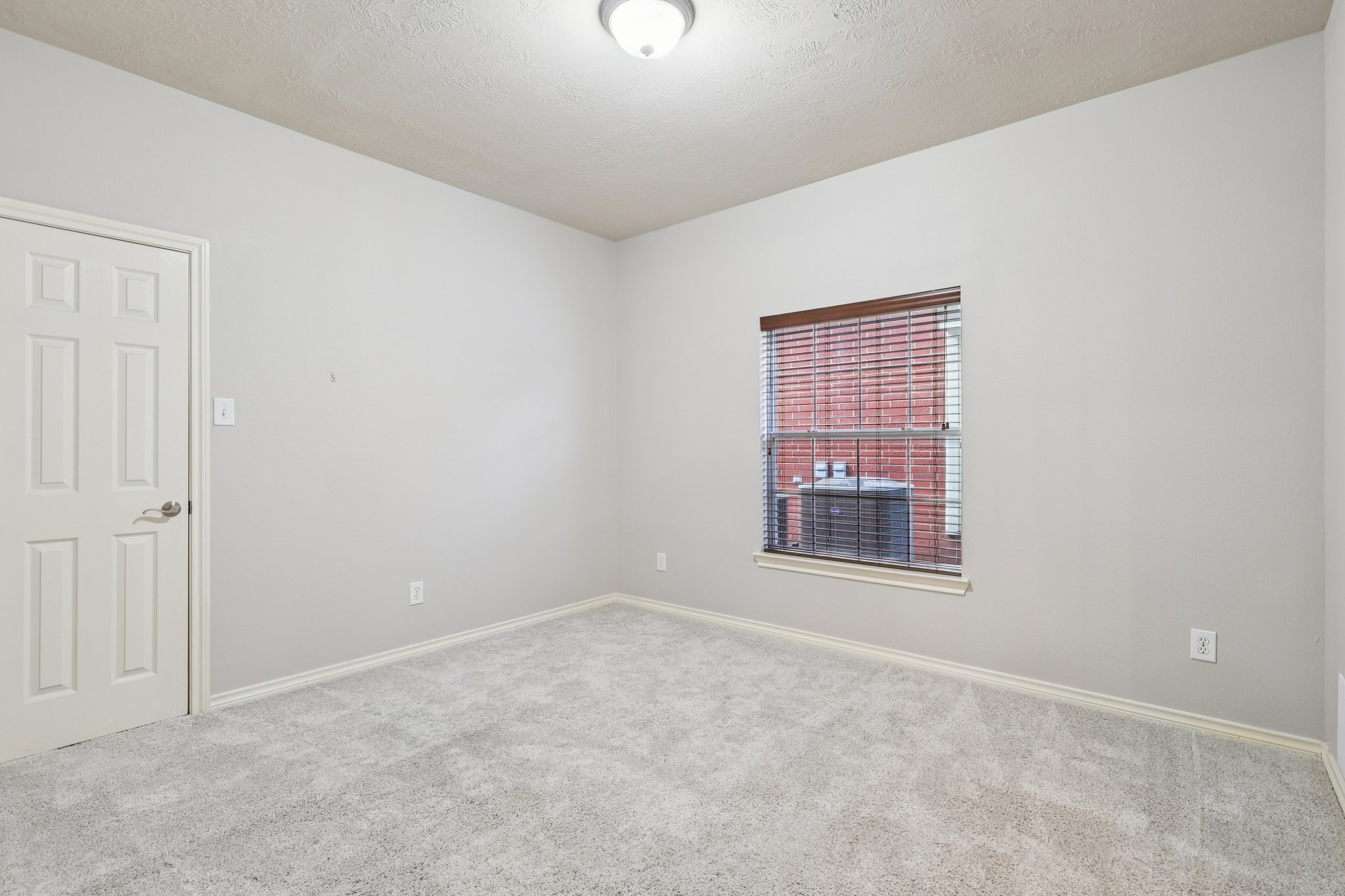 Pine Flats Dr-S2409-020.jpg