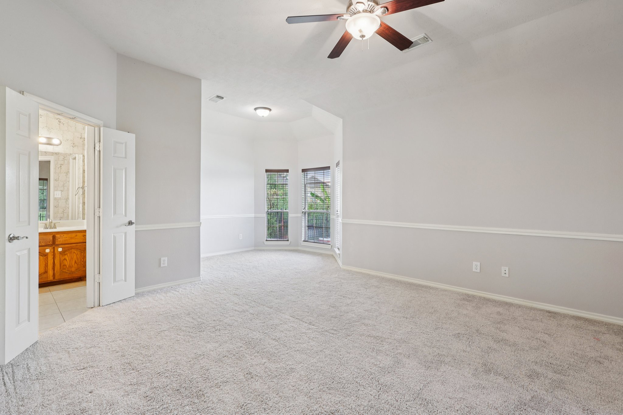 Pine Flats Dr-S2409-026.jpg