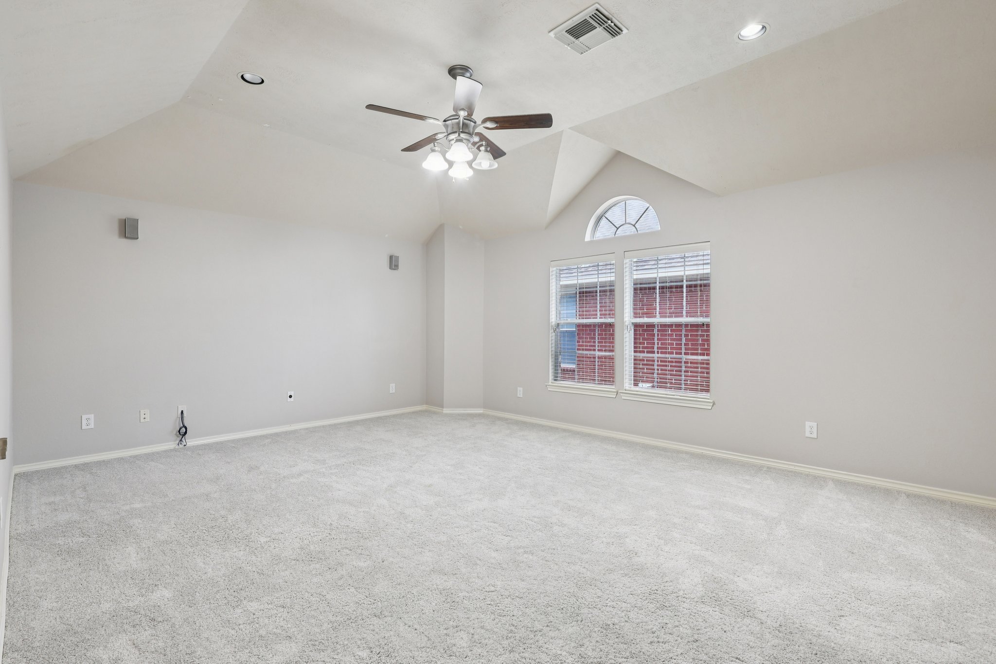 Pine Flats Dr-S2409-032.jpg