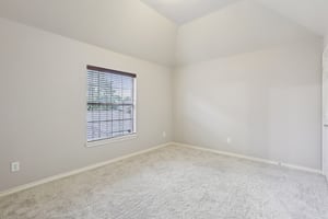 Pine Flats Dr-S2409-034.jpg