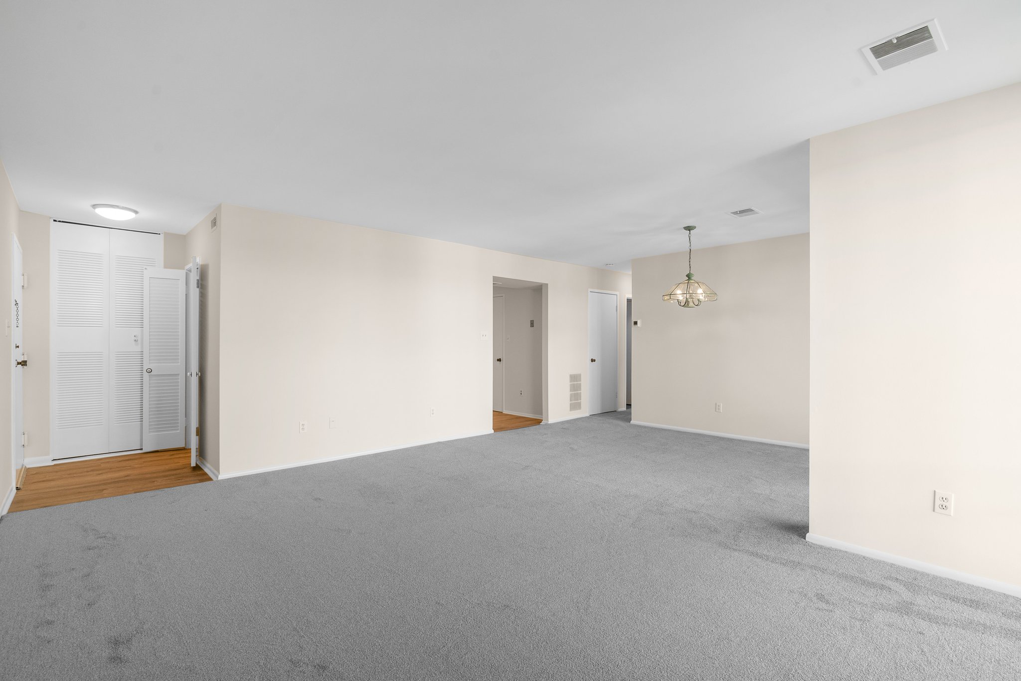 08. Living-Dining room.jpg